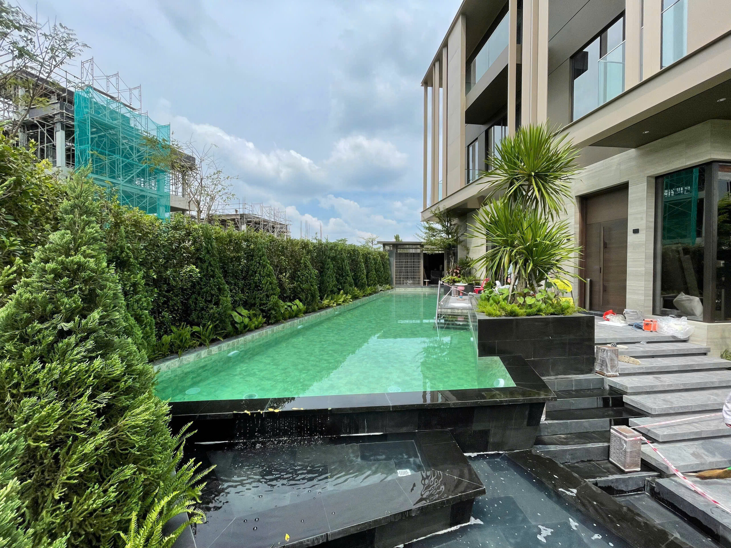 Lợi Ích Khi Lựa Chọn Thi Công Bể Bơi Của Thuỷ Mộc