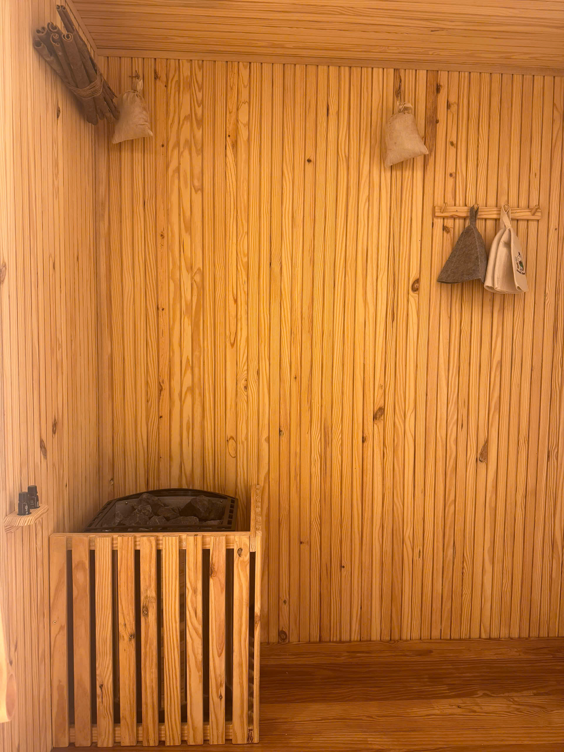 Gỗ công nghệ – Xu hướng vật liệu bền vững cho phòng xông hơi